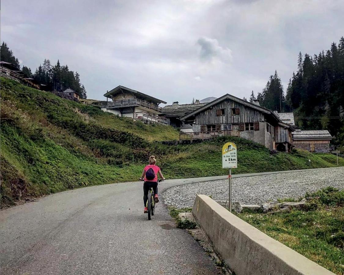 Micro-Lodge, Le Petit Nid D'Amour Montriond Kültér fotó